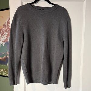 Uniqlo Men's Charcoal Crewneck Sweater